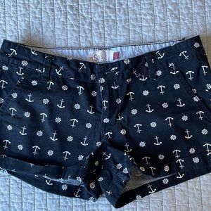 SO Lightweight fun shorts